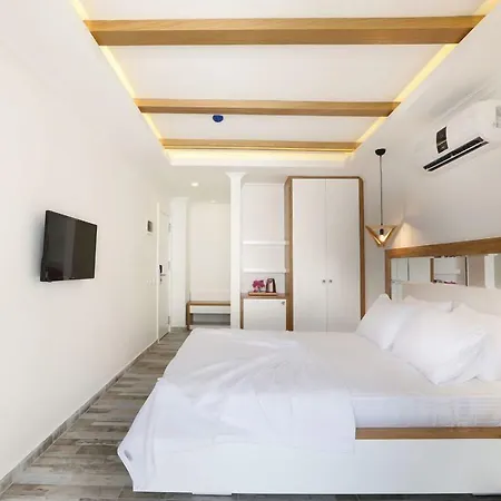 Payam Hotel 3*